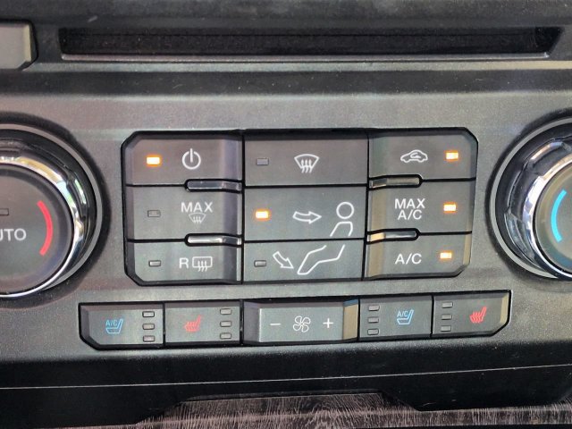 Used 2018 Ford F250 Lariat w/ Lariat Ultimate Package AWD/4WD image 30