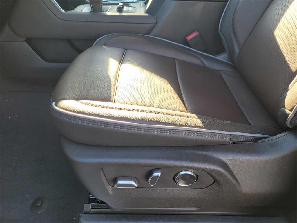 New 2025 GMC Sierra 1500 Denali w/ Technology Package image 13