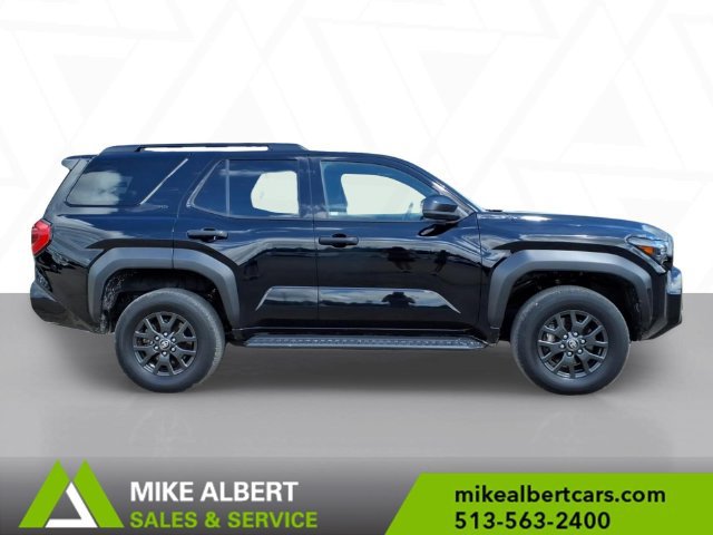 Used 2025 Toyota 4Runner SR5 AWD/4WD image 8