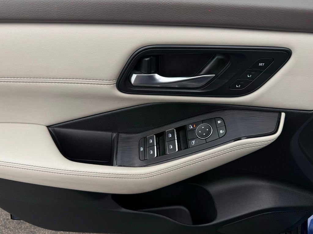 Certified 2023 Nissan Rogue SL w/ SL Premium Package image 21