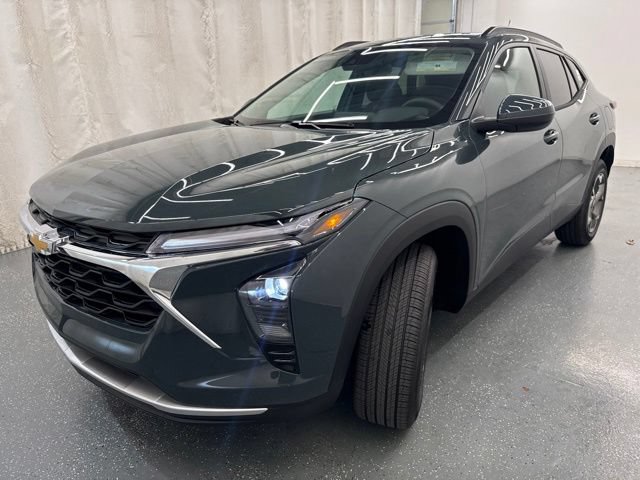 New 2026 Chevrolet Trax LT FWD image 5