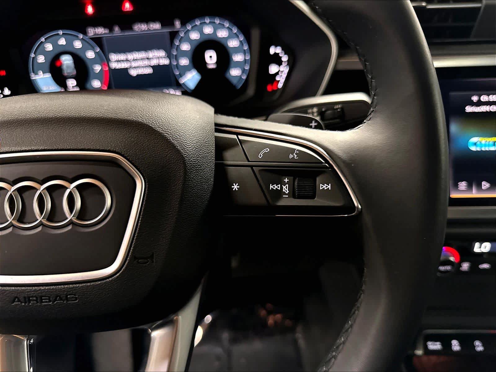 Used 2024 Audi Q3 2.0T Premium Plus AWD/4WD image 22