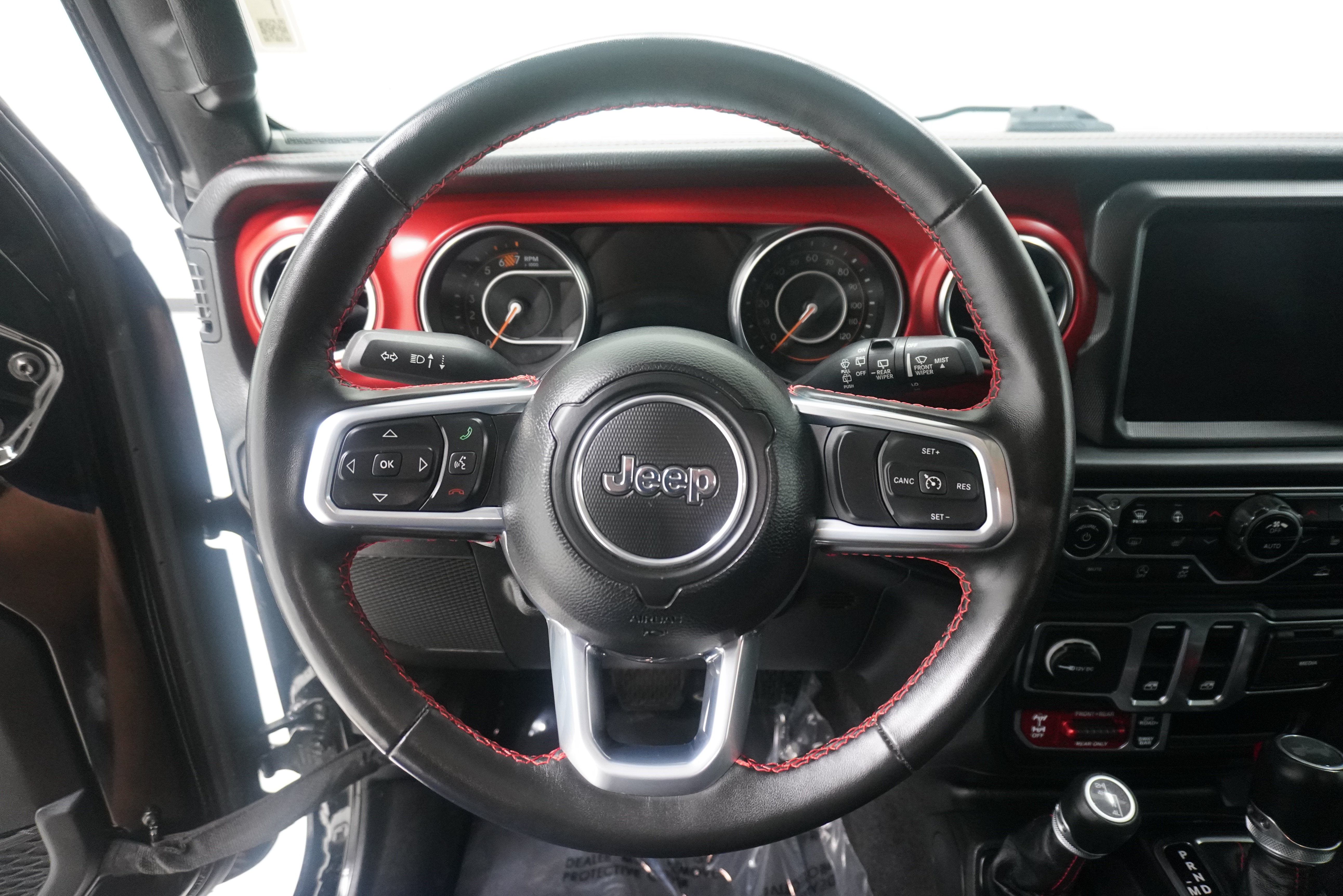Used 2023 Jeep Wrangler Rubicon w/ Cold Weather Group AWD/4WD image 19