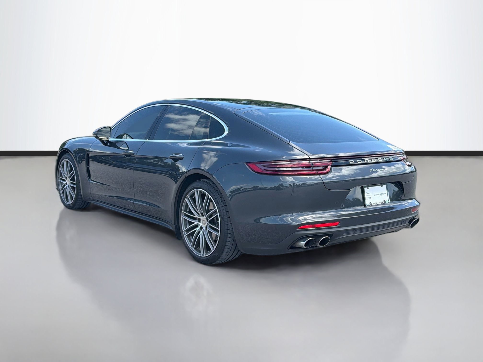 Used 2020 Porsche Panamera 4 AWD/4WD image 3