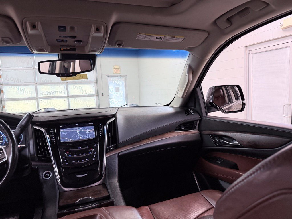 Used 2015 Cadillac Escalade ESV Premium AWD/4WD image 35
