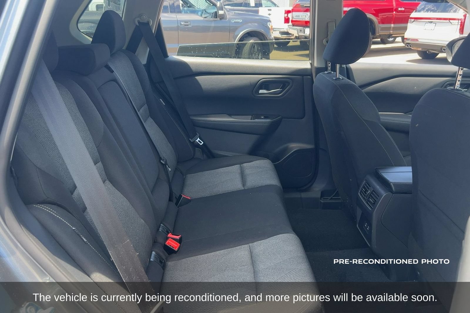 Used 2026 Nissan Rogue SV FWD image 15