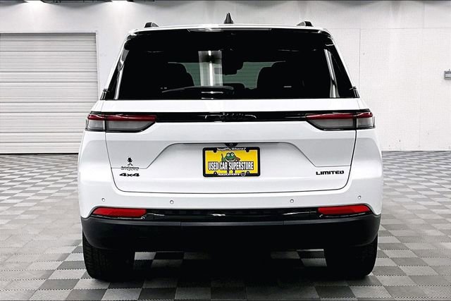 Used 2024 Jeep Grand Cherokee Limited w/ Luxury Tech Group II image 5