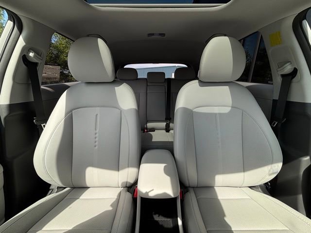 Used 2025 Hyundai Kona Limited image 55