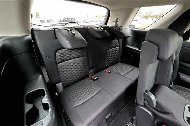 Used 2022 Nissan Pathfinder SV image 36