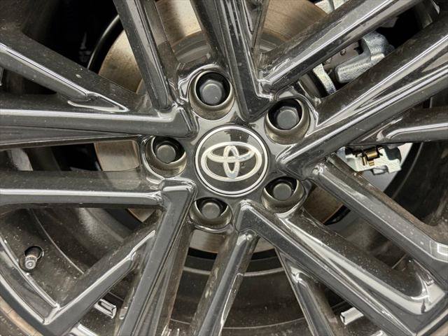 Used 2026 Toyota Camry SE FWD image 17