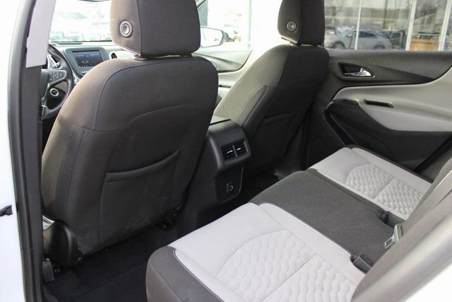 Used 2021 Chevrolet Equinox LT w/ Driver Convenience Package image 33