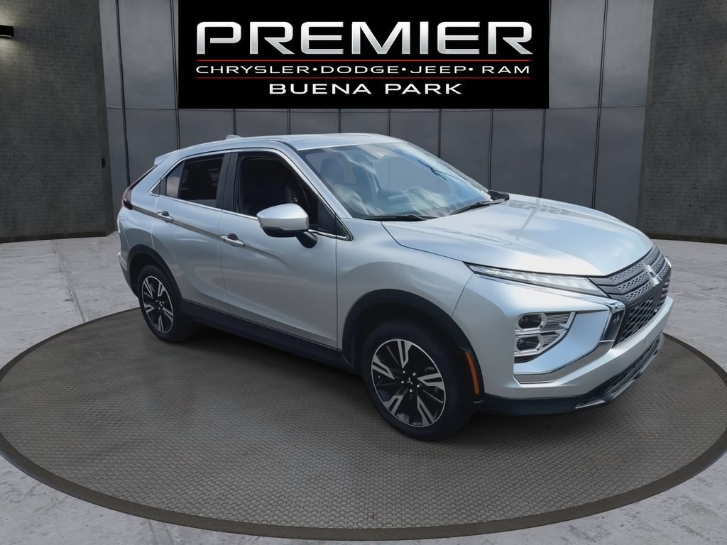 Used 2024 Mitsubishi Eclipse Cross SE AWD/4WD image 2
