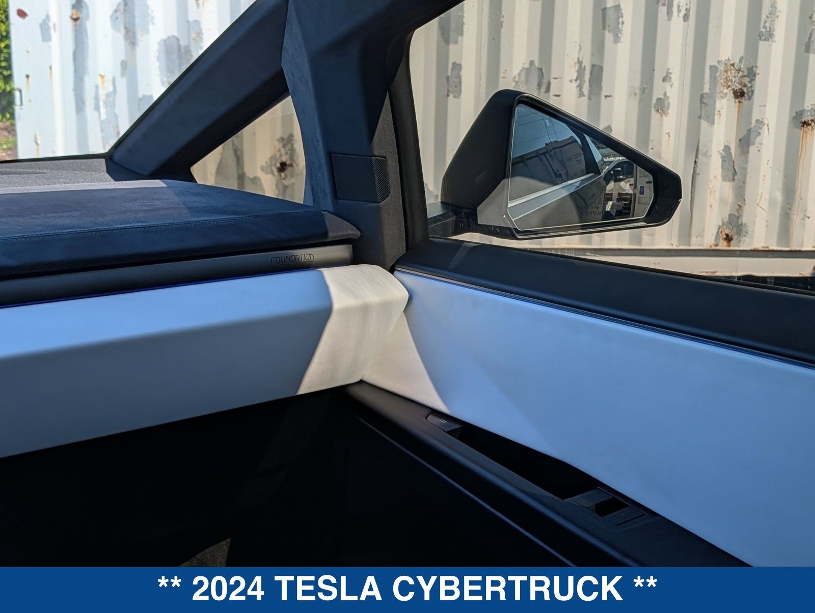 Used 2024 Tesla Cybertruck Cyberbeast AWD/4WD image 33