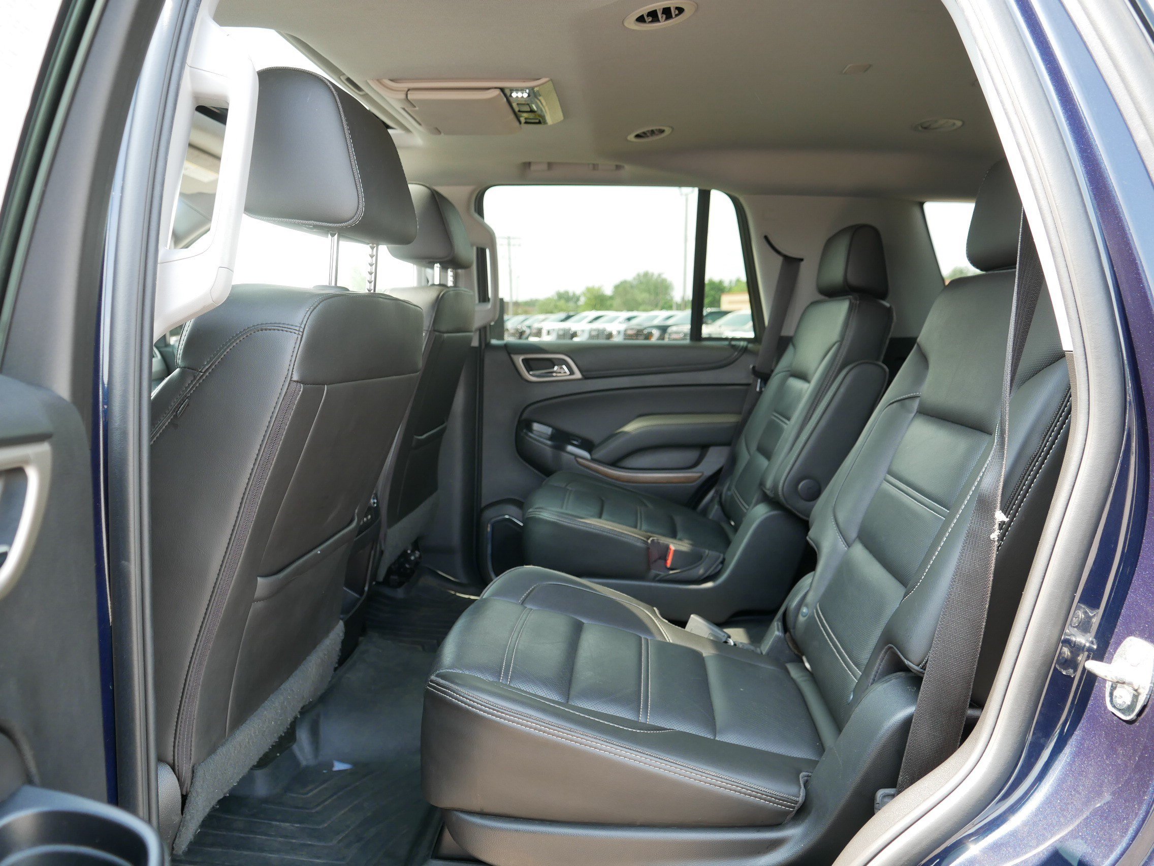Used 2018 GMC Yukon Denali w/ Denali Ultimate Package AWD/4WD image 34