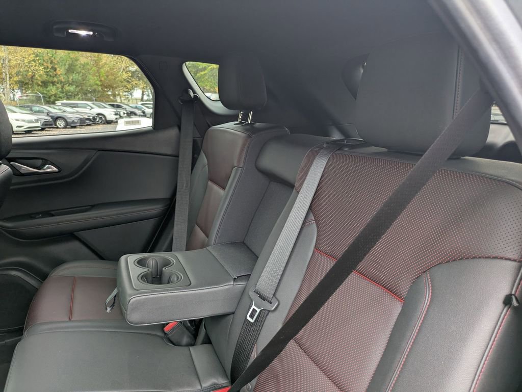 Used 2025 Chevrolet Blazer RS image 25