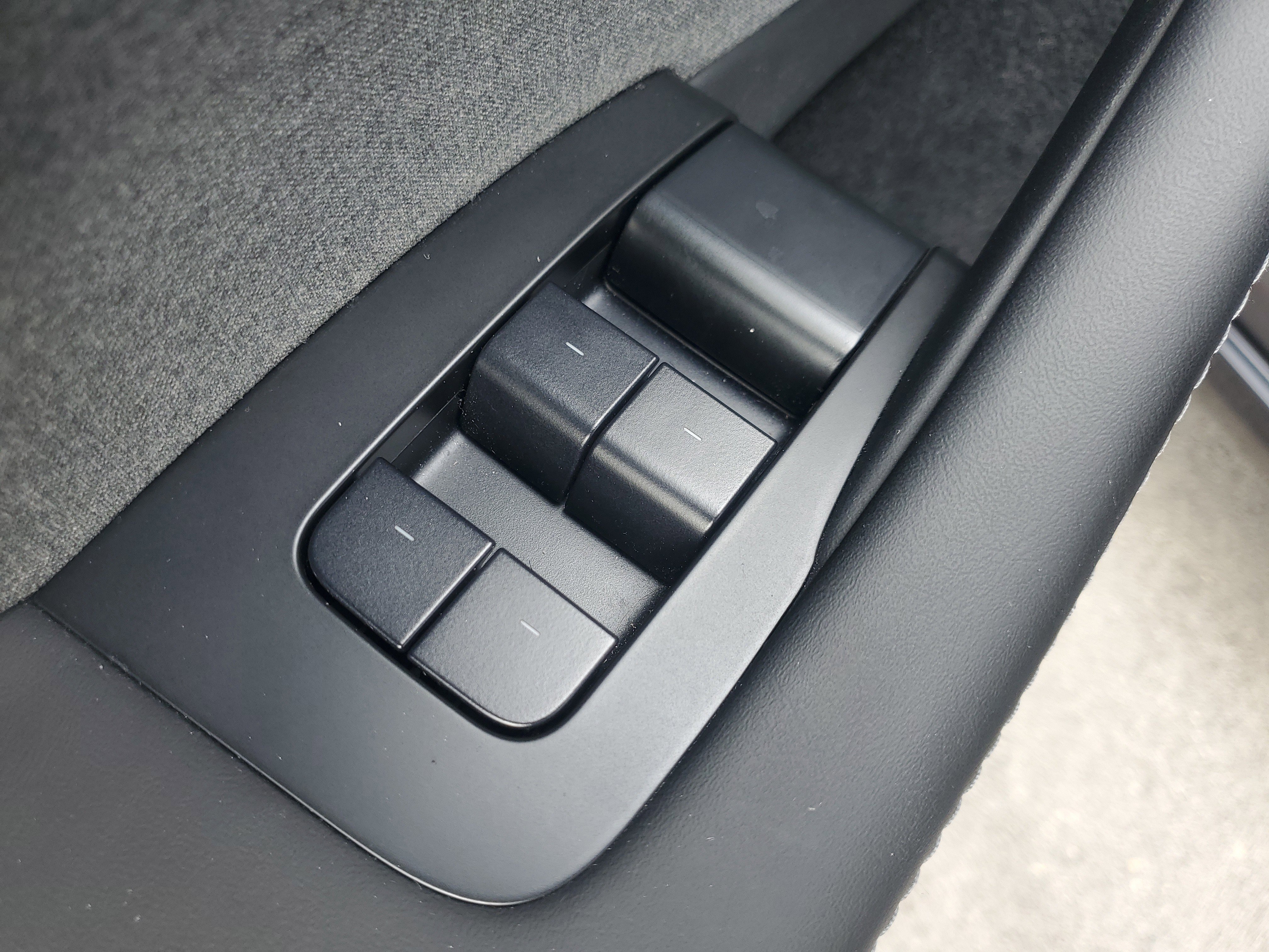 Used 2024 Tesla Model 3 Standard Range image 19