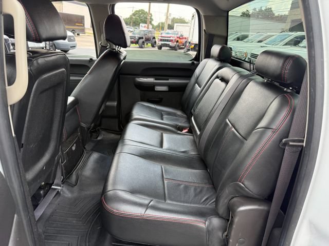 Used 2012 Chevrolet Silverado 2500 LT w/ Interior Plus Package AWD/4WD image 21