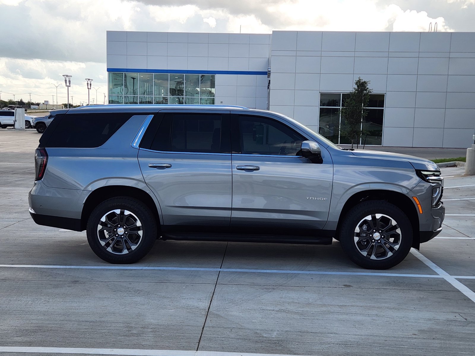 New 2027 Chevrolet Tahoe LT w/ Comfort Package RWD image 7