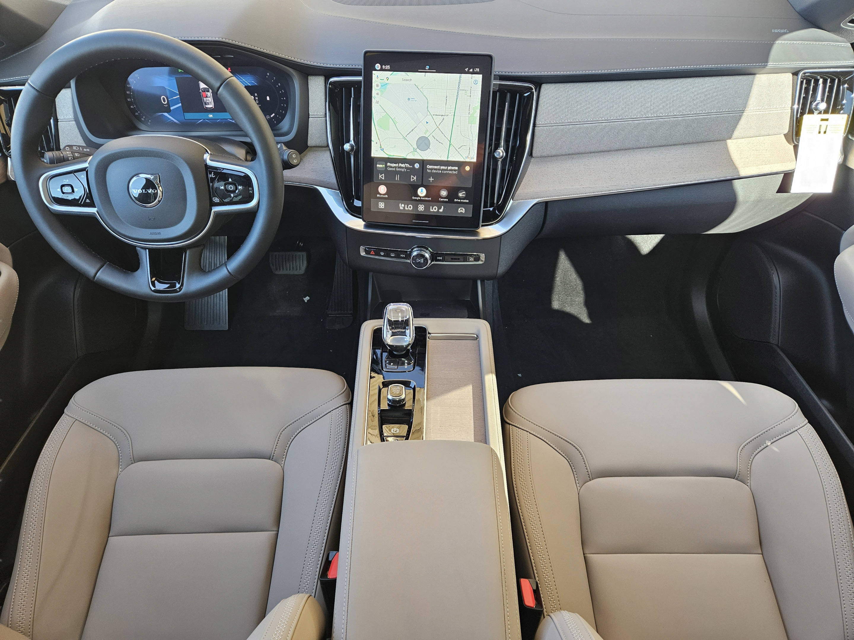 New 2026 Volvo XC90 B5 Plus w/ Protection Package Premier AWD/4WD image 21