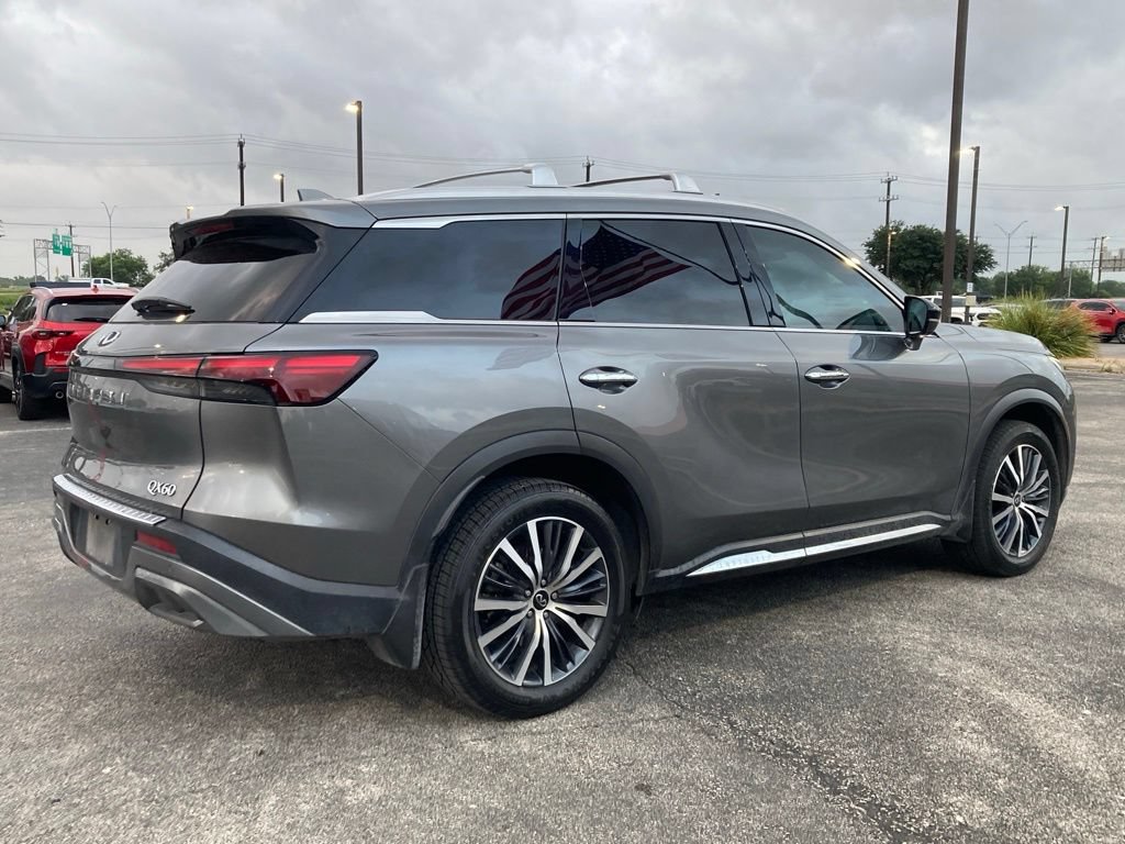 Used 2023 INFINITI QX60 Sensory w/ Vision Package FWD image 5