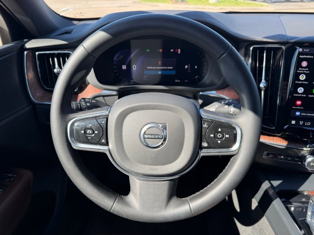 Used 2023 Volvo XC60 B5 Plus w/ Climate Package image 17