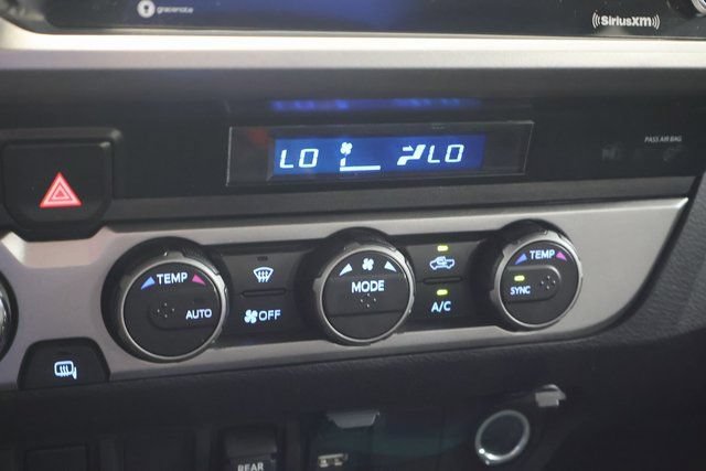 Certified 2022 Toyota Tacoma SR5 AWD/4WD image 22