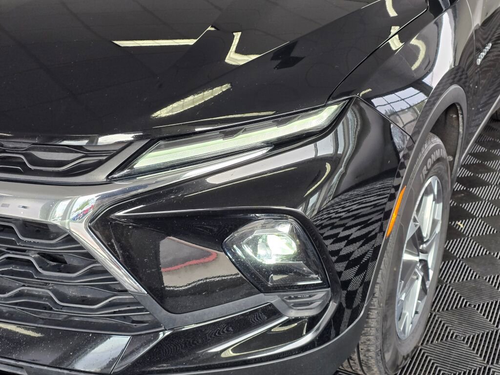 Used 2025 Chevrolet Blazer LT image 11