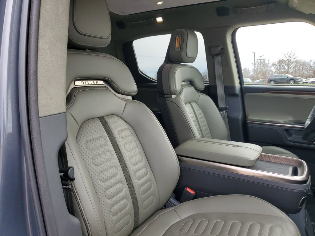 Used 2022 Rivian R1T Launch Edition image 31