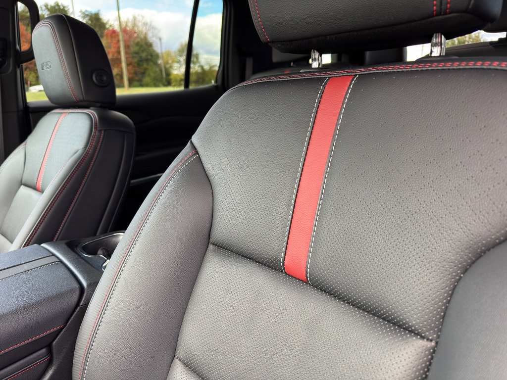 Used 2024 Chevrolet Traverse RS w/ LPO, Floor Liner Package image 15