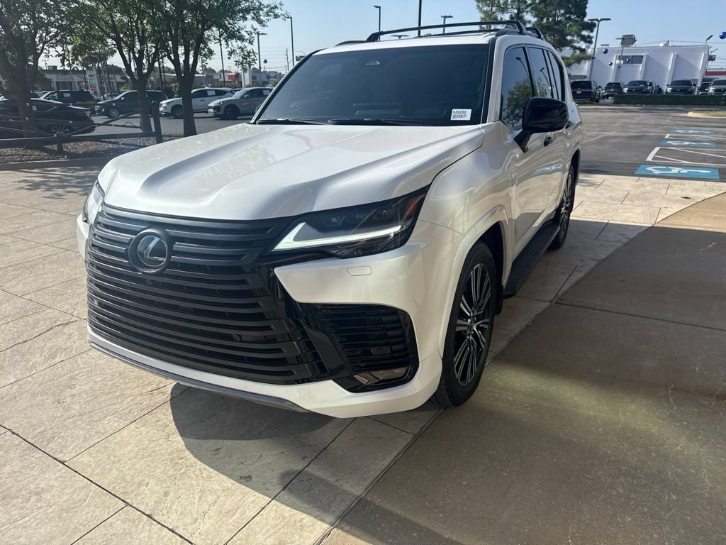 Certified 2025 Lexus LX 600 4WD w/ Appearance Package image 1