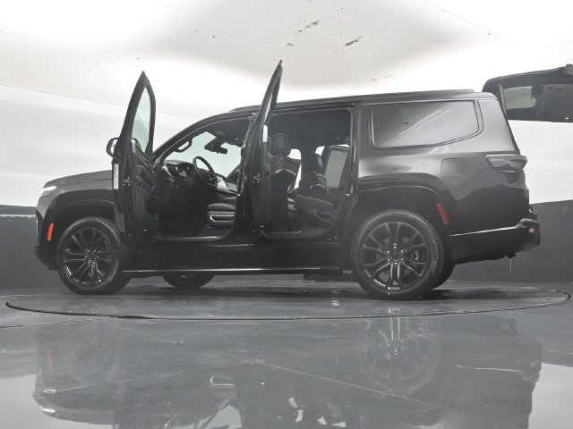 New 2026 Jeep Grand Wagoneer Summit AWD/4WD image 64
