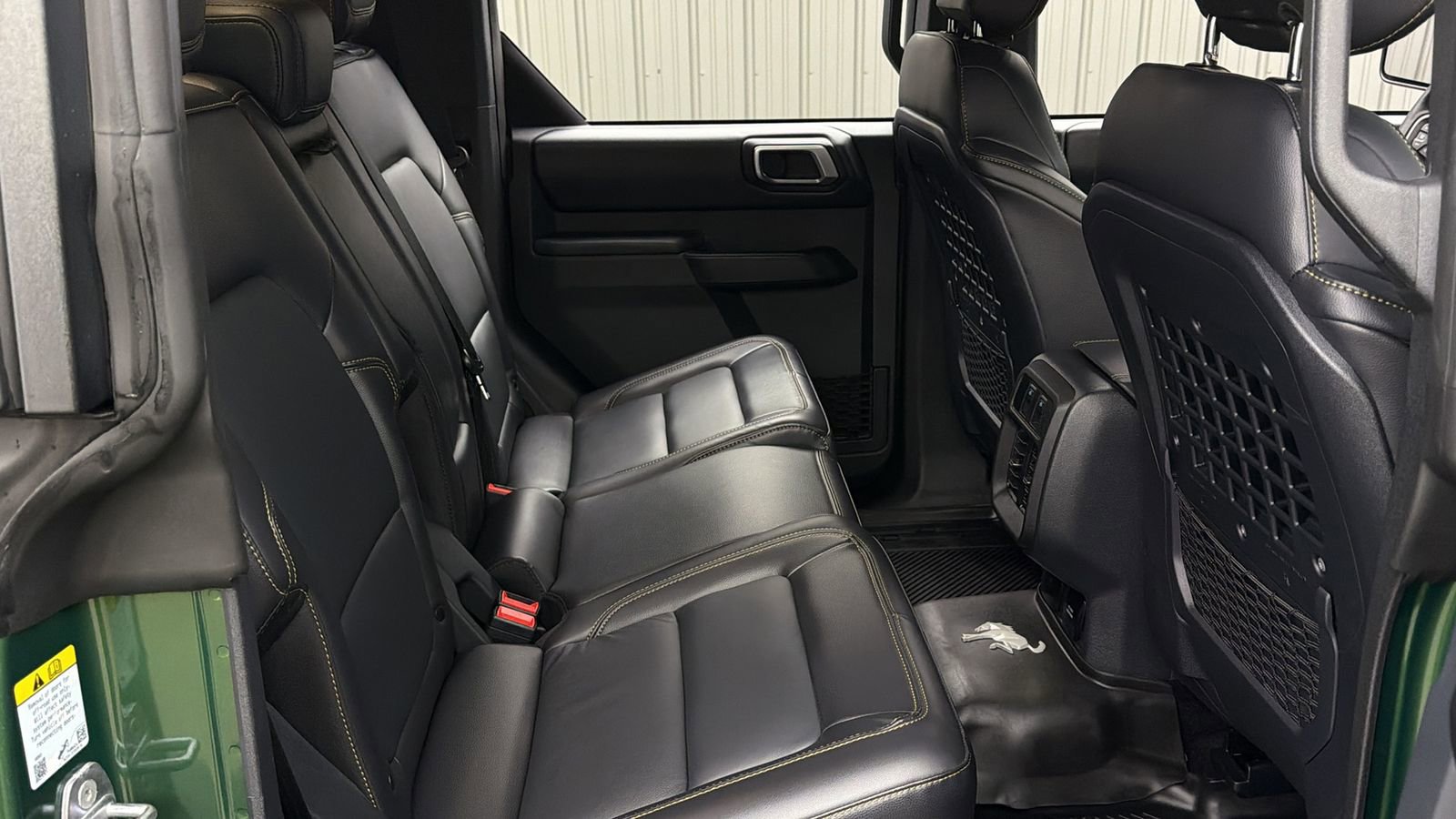 Used 2025 Ford Bronco Badlands image 37