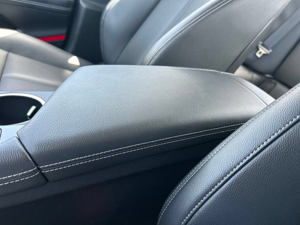Used 2026 Genesis G70 2.5T RWD image 34