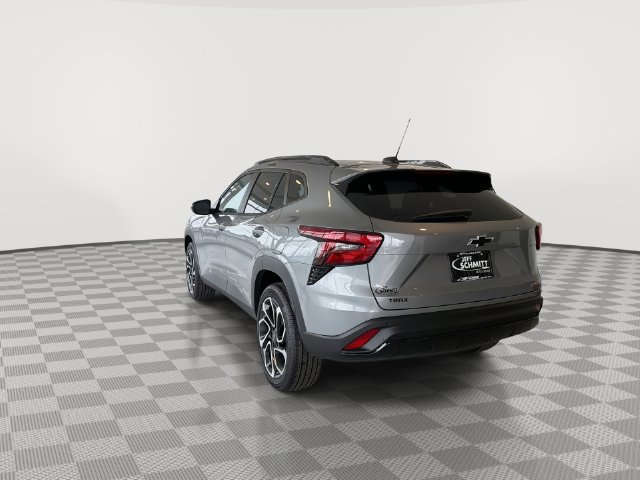 New 2026 Chevrolet Trax RS w/ Driver Confidence Package FWD image 8