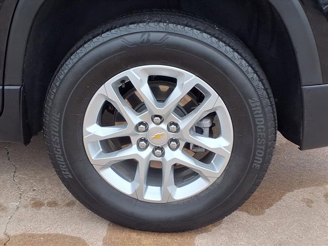 Used 2023 Chevrolet Traverse LS image 22