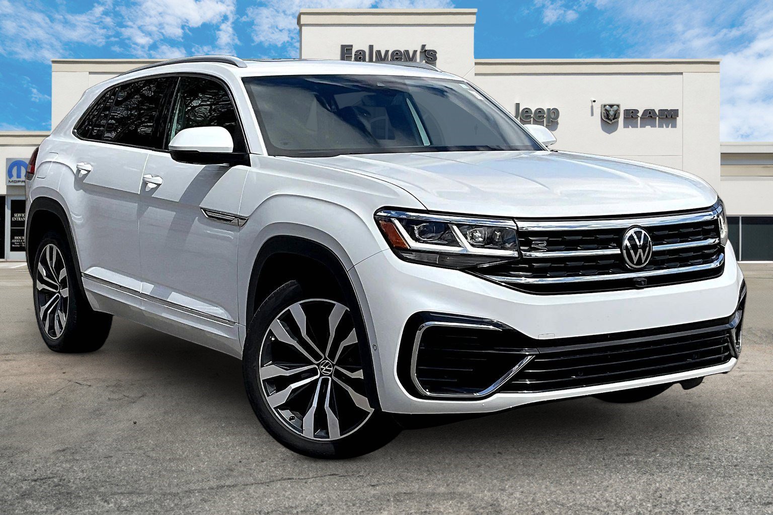 Used 2022 Volkswagen Atlas Cross Sport SEL Premium R-Line image 11