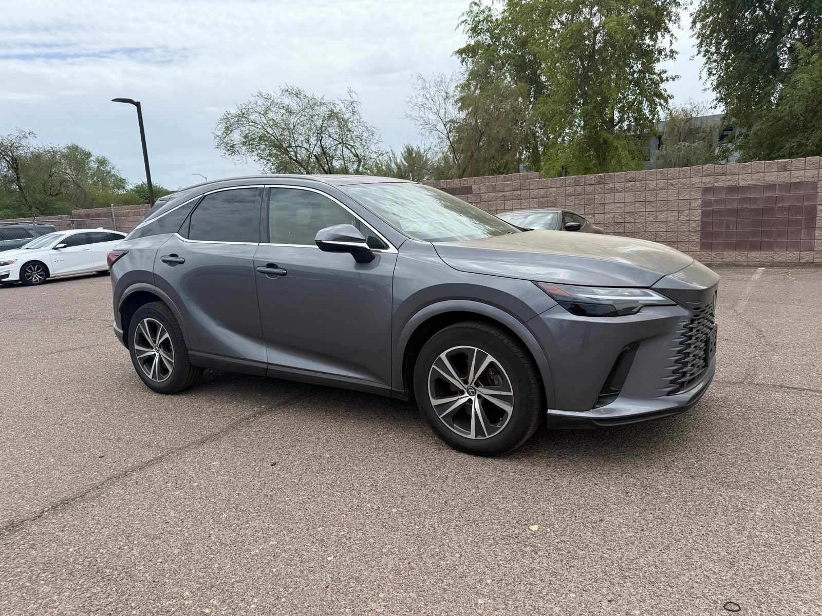 Used 2023 Lexus RX 350 Premium w/ Accessory Package AWD/4WD image 3
