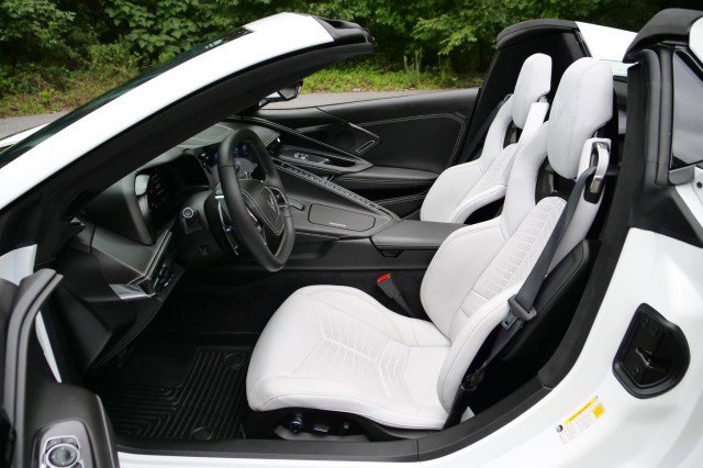 Used 2023 Chevrolet Corvette Stingray Premium Conv w/ Z51 Performance Package image 32