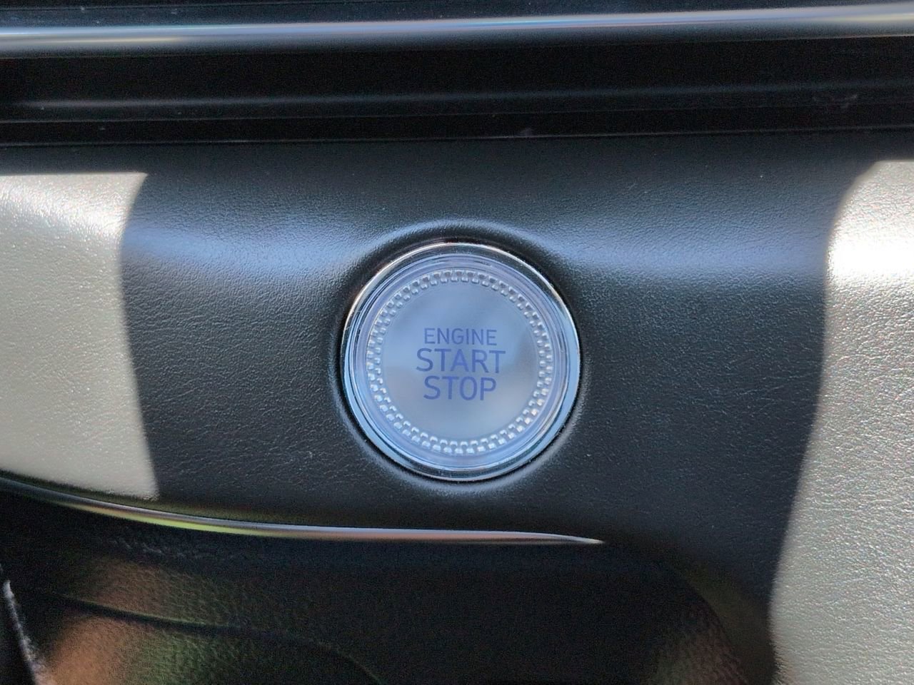 Used 2025 Genesis GV80 2.5T Standard AWD/4WD image 30
