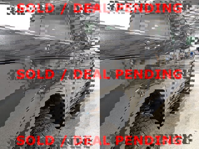 Used 2018 RAM 2500 Laramie w/ Sport Appearance Group AWD/4WD image 3