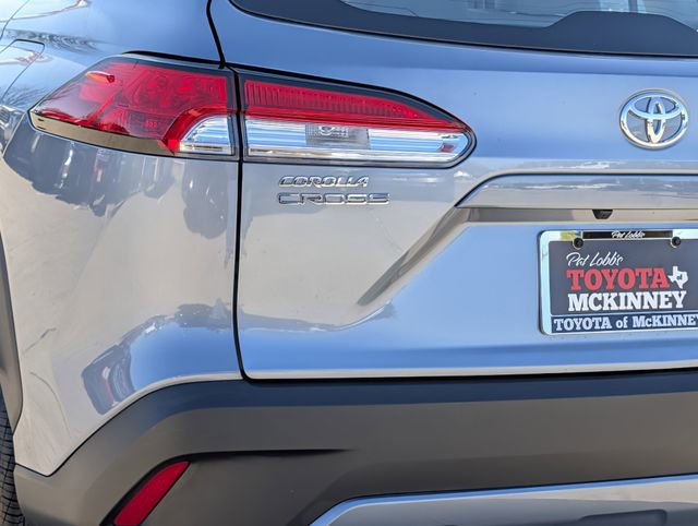 Used 2025 Toyota Corolla Cross L image 9