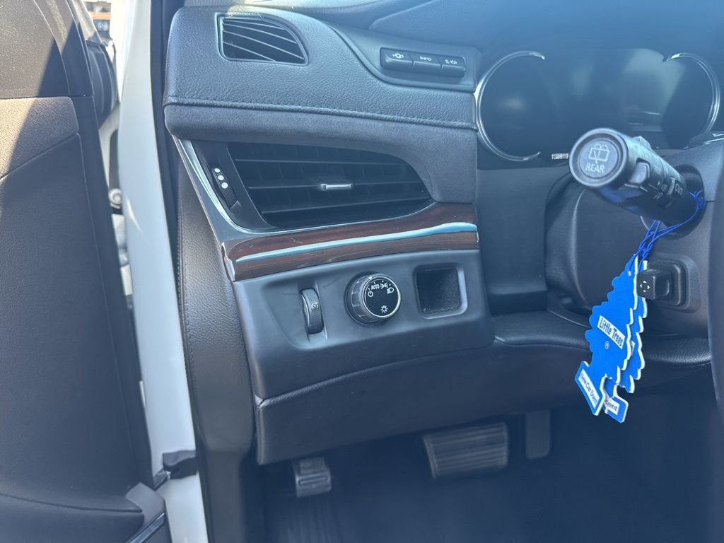 Used 2016 Cadillac Escalade ESV Luxury image 7