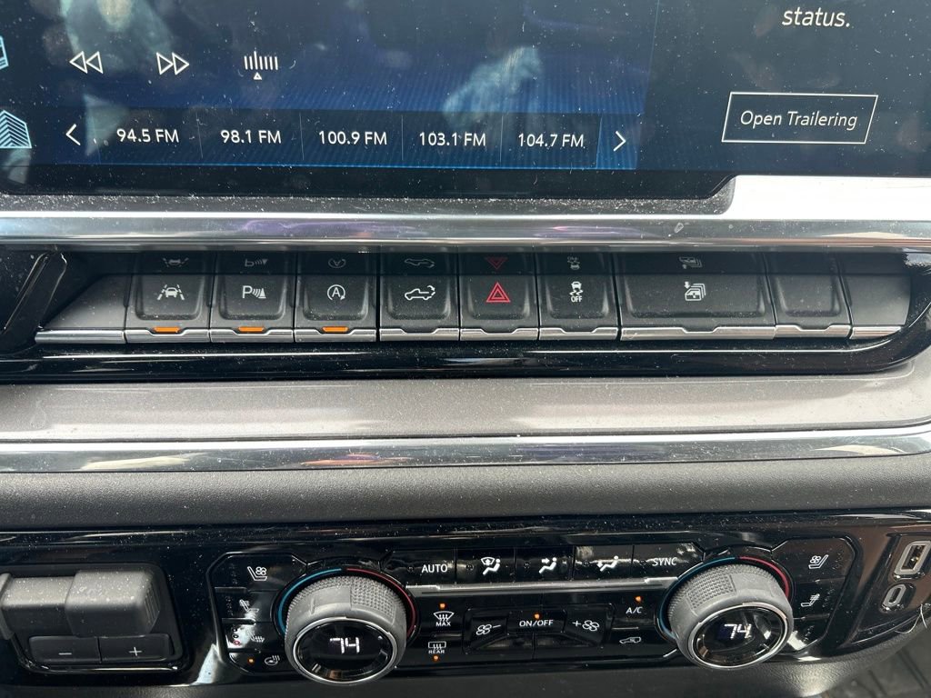 Used 2024 Chevrolet Silverado 1500 High Country image 25