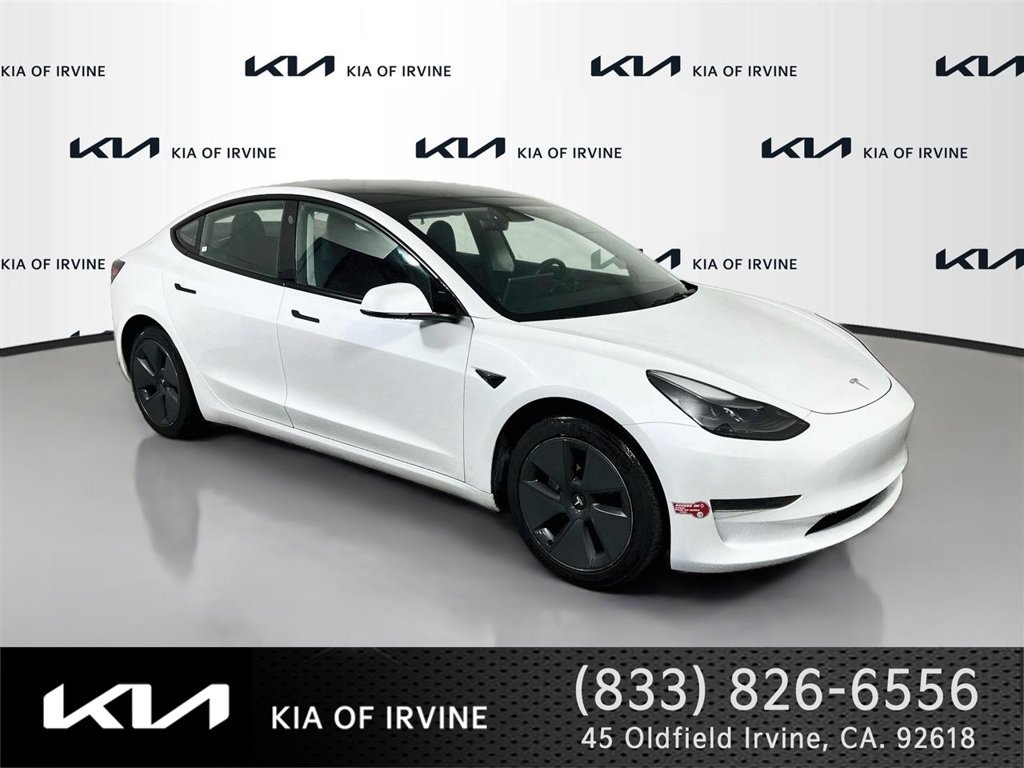Used 2023 Tesla Model 3 Standard Range RWD image 1