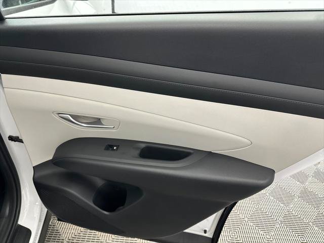 New 2026 Hyundai Tucson SE FWD image 16