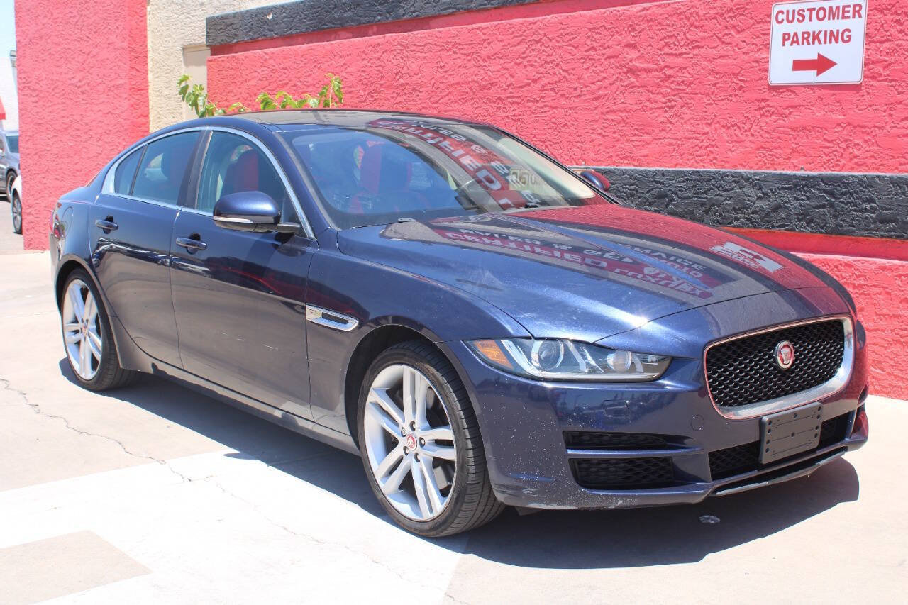 Used 2018 Jaguar XE Prestige AWD/4WD image 3