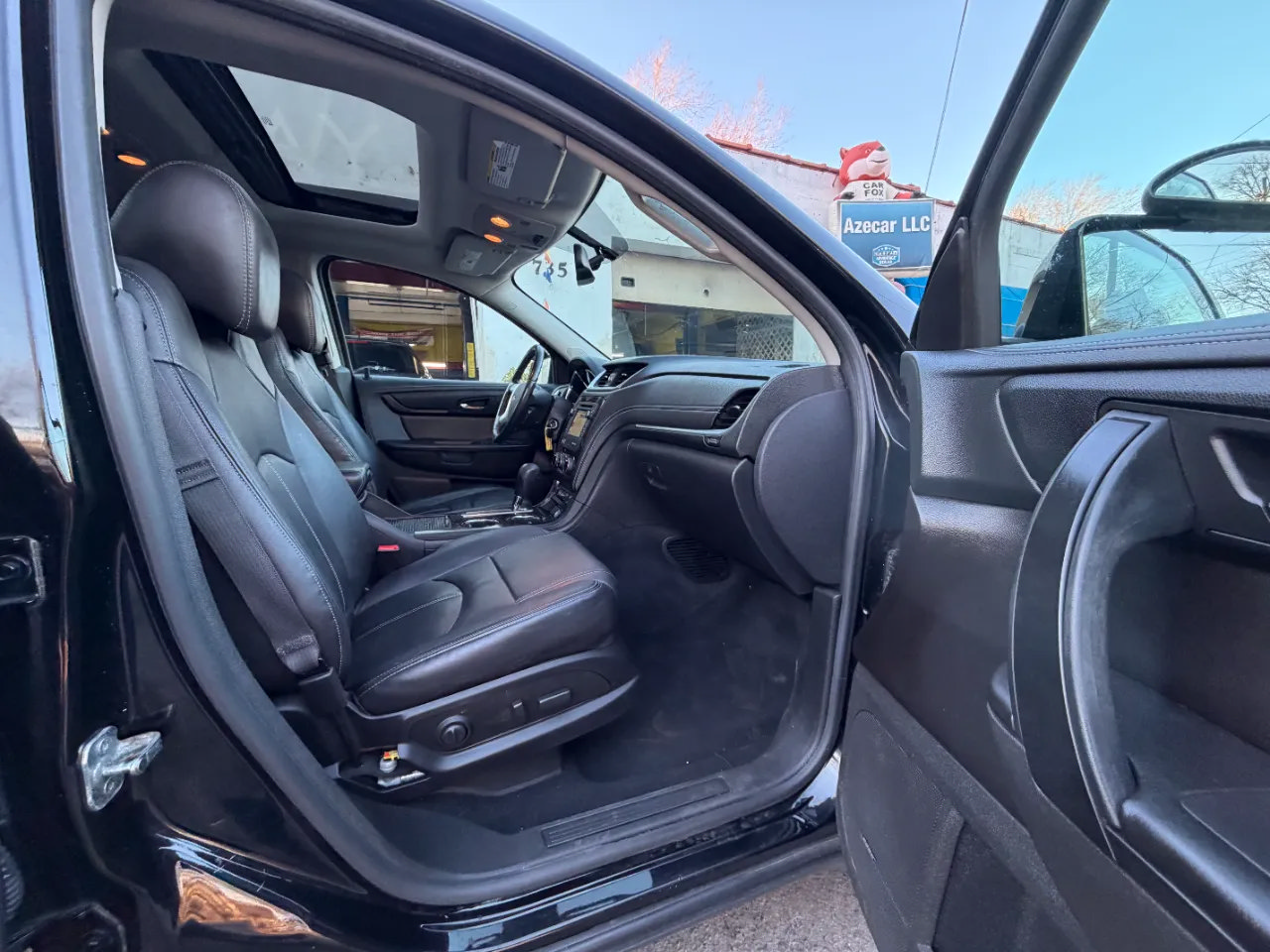 Used 2017 Chevrolet Traverse LT AWD/4WD image 34