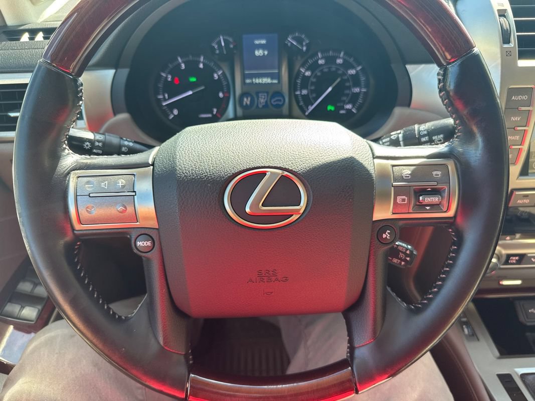 Used 2018 Lexus GX 460 Premium w/ Premium Package AWD/4WD image 40