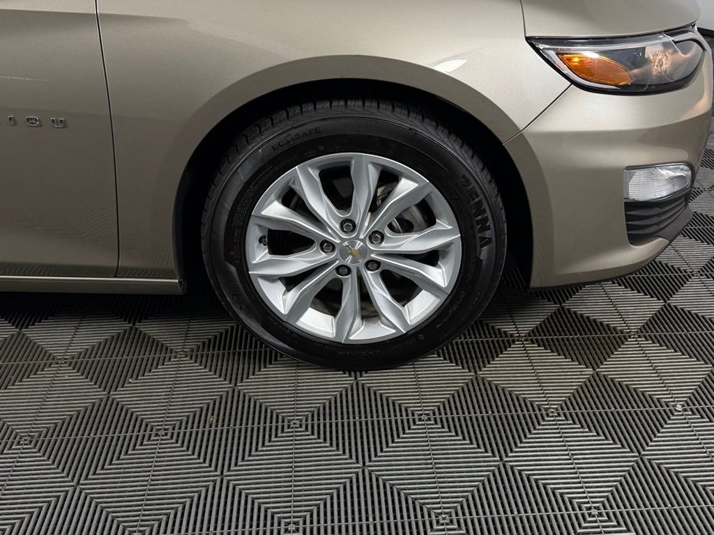 Used 2024 Chevrolet Malibu LT image 32