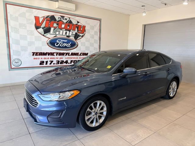 Used 2019 Ford Fusion SE image 1